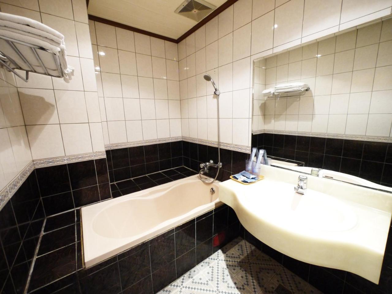 Emperor Hotel Kaohsiung Luaran gambar